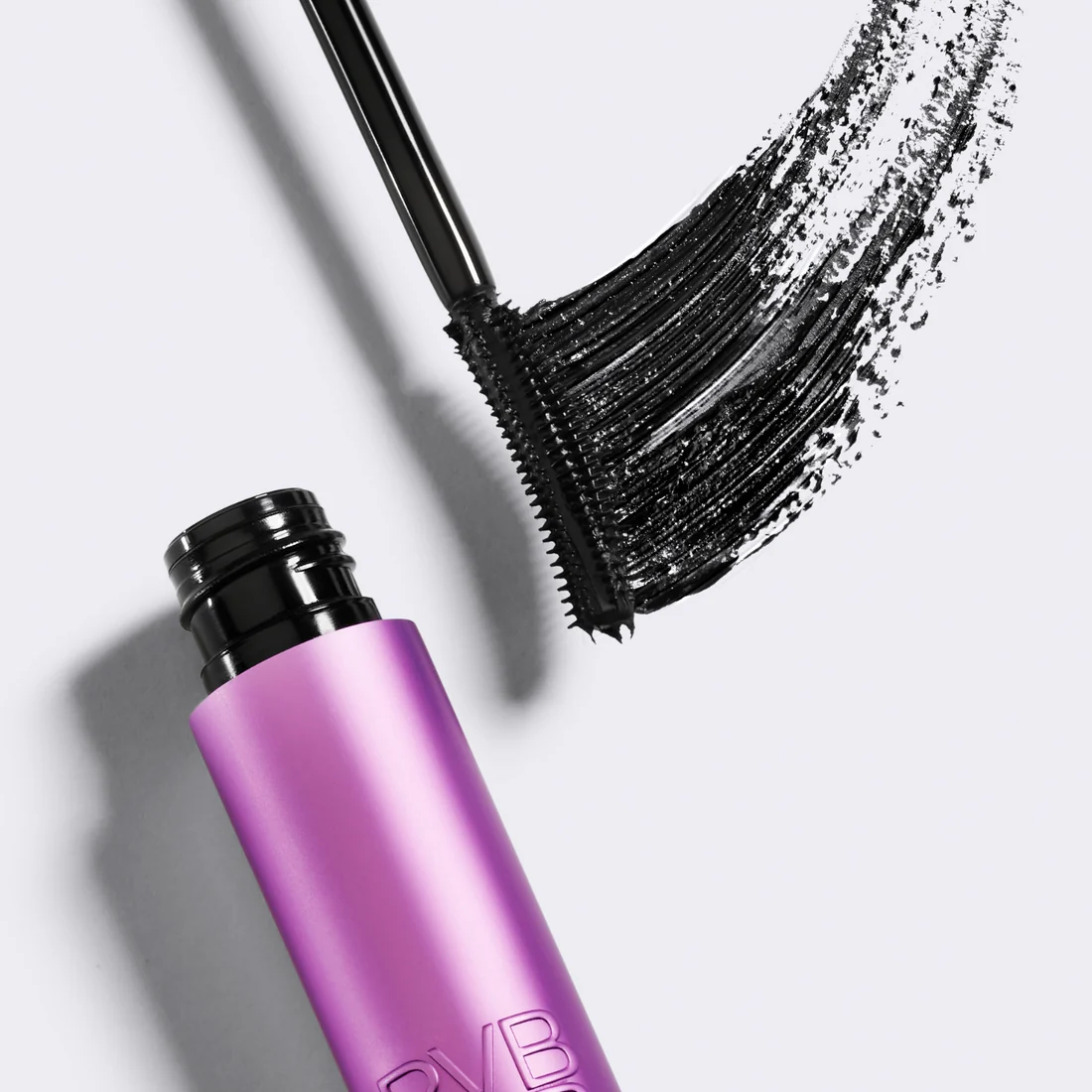 Il nuovo mascara GIVE ME MORE di RVB Lab